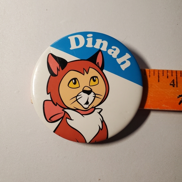 Disney Alice In Wonderland Dinah Cat Red Kitten Pink Bow Pinback Button 3" - Picture 4 of 6